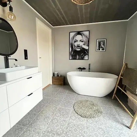 Unik Med Fjordutsikt Villa