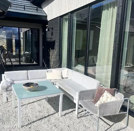 Unik Med Fjordutsikt Villa