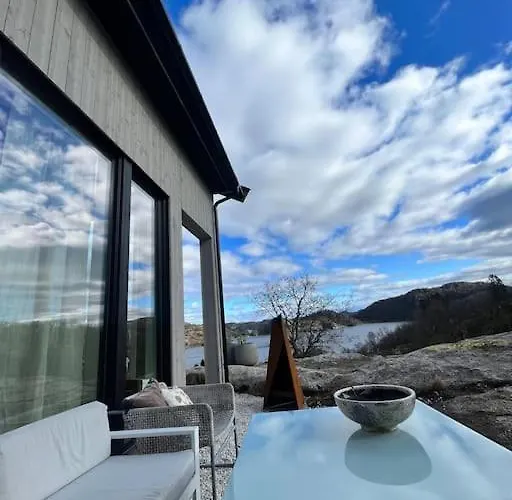 Unik Med Fjordutsikt Villa